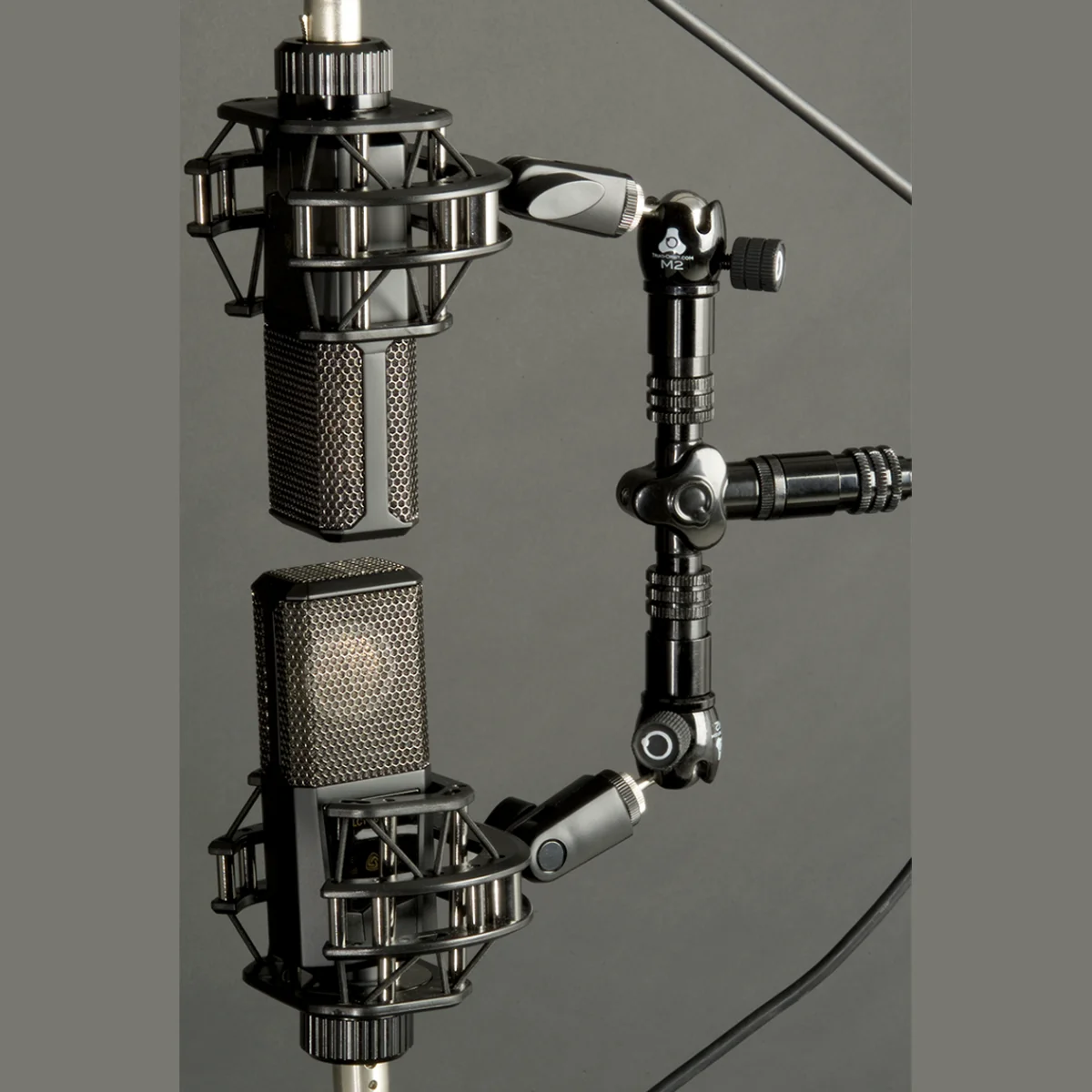 iO‑Vector | Stereo Utility Bar - iO‑Equipped Multimedia Mount