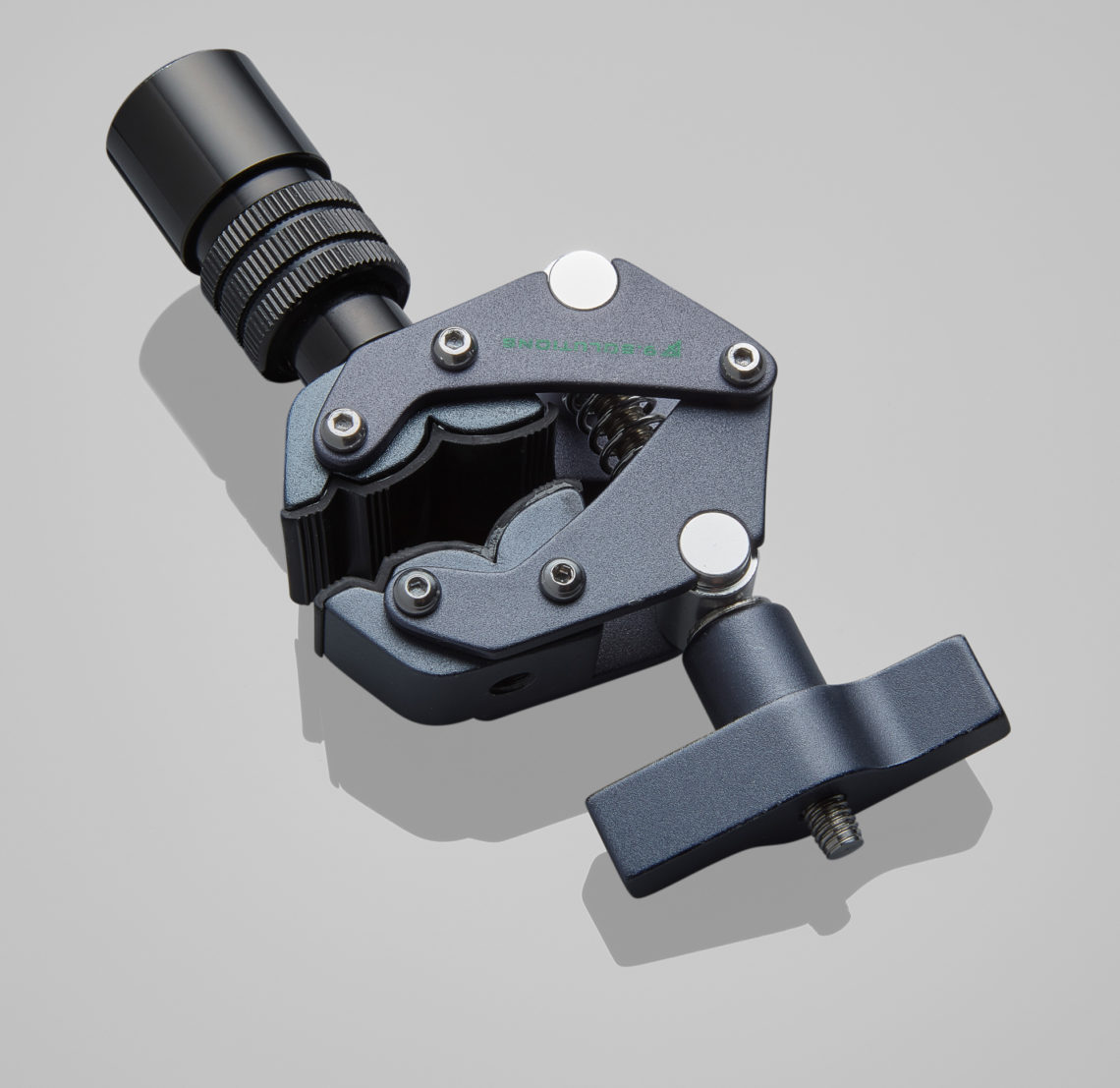 I/O-Equipped Mini Grip Clamp is Capable of exerting very strong clamping force, IO-GCM has jaws that open up to 1.18″ to hold gear weighing up to 66 lb.