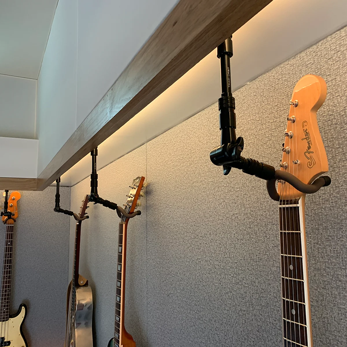 iO-SS1-G, String Swing Guitar Hanger - Long - Triad Orbit